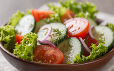 Summer Bites: Tomato and cucumber salad